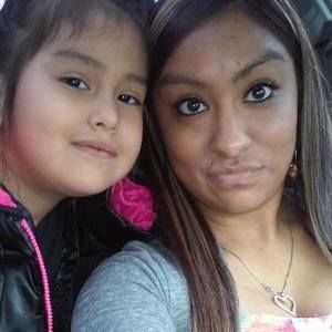 Meet your Posher, Yesannia